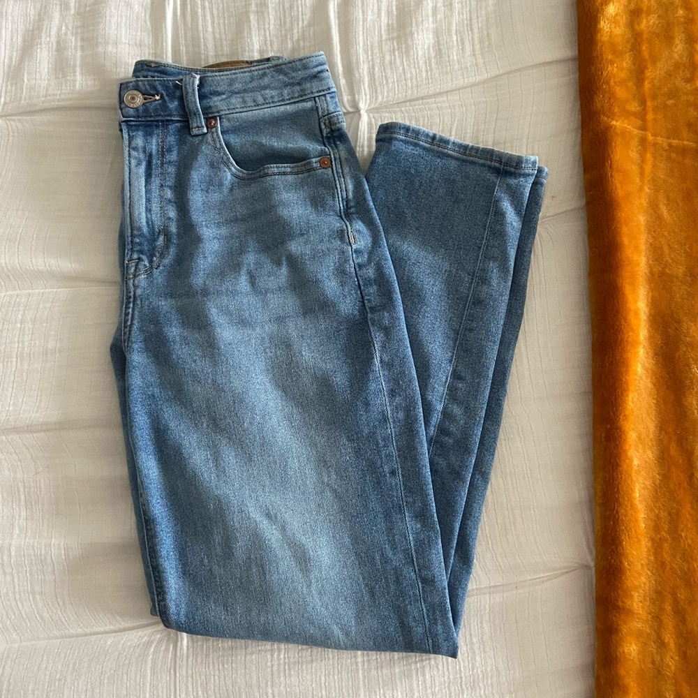 American Eagle Mom Jeans